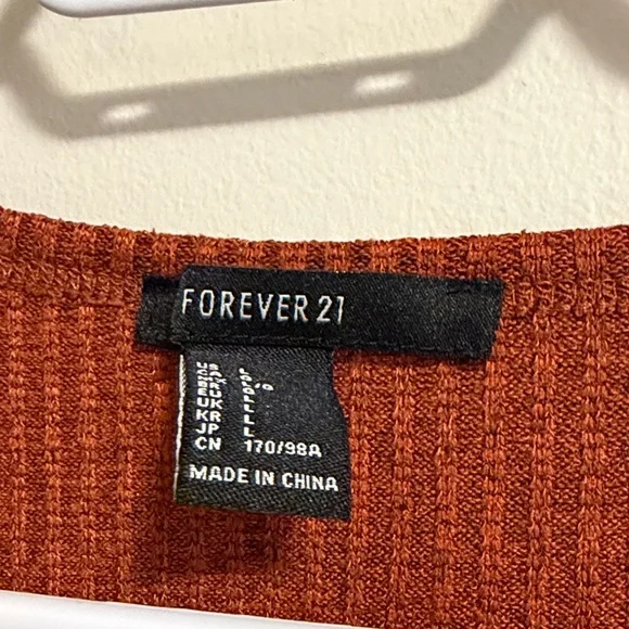 Forever 21 Rust V-Neck Ribbed Crop Top - Picture 2 of 3